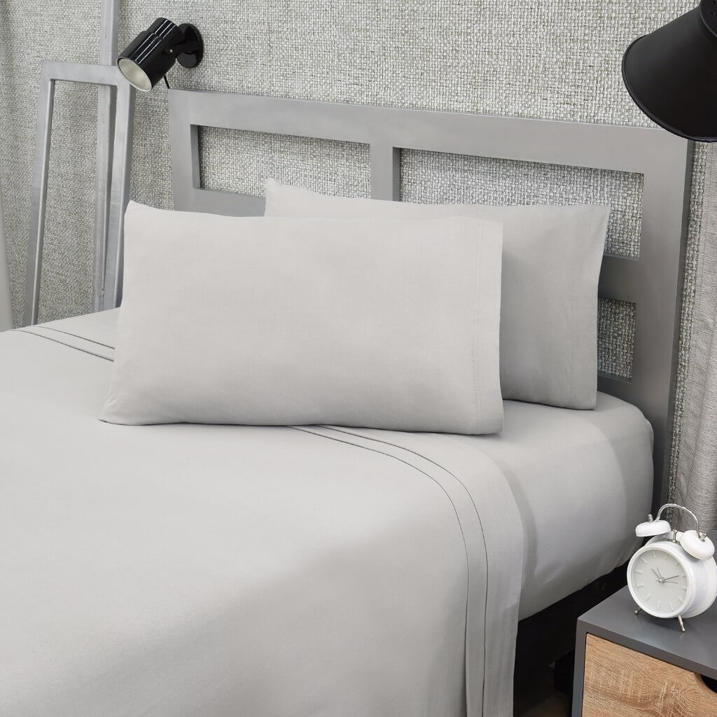 Juego Sábanas camiseta Queen Size Gris Glacial