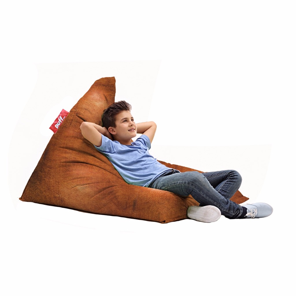 Puff Triangular Acabado Tacto Piel Varios Colores