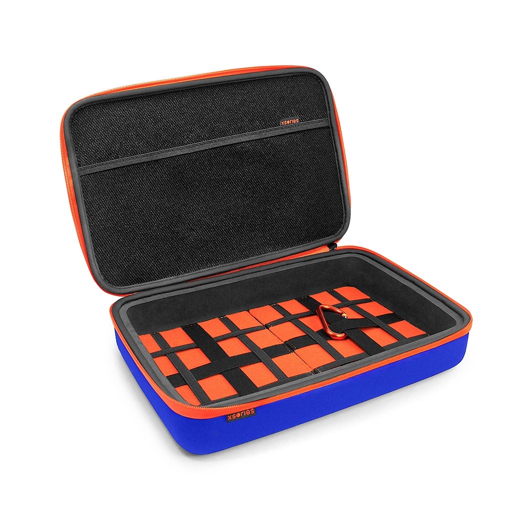 Estuche de viaje Universal XSories Capxule Azul